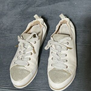 Ron White Elegant Women's sneaker